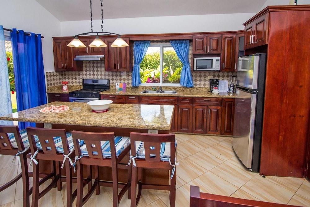 Sunny Days and Tropical Nights Await you