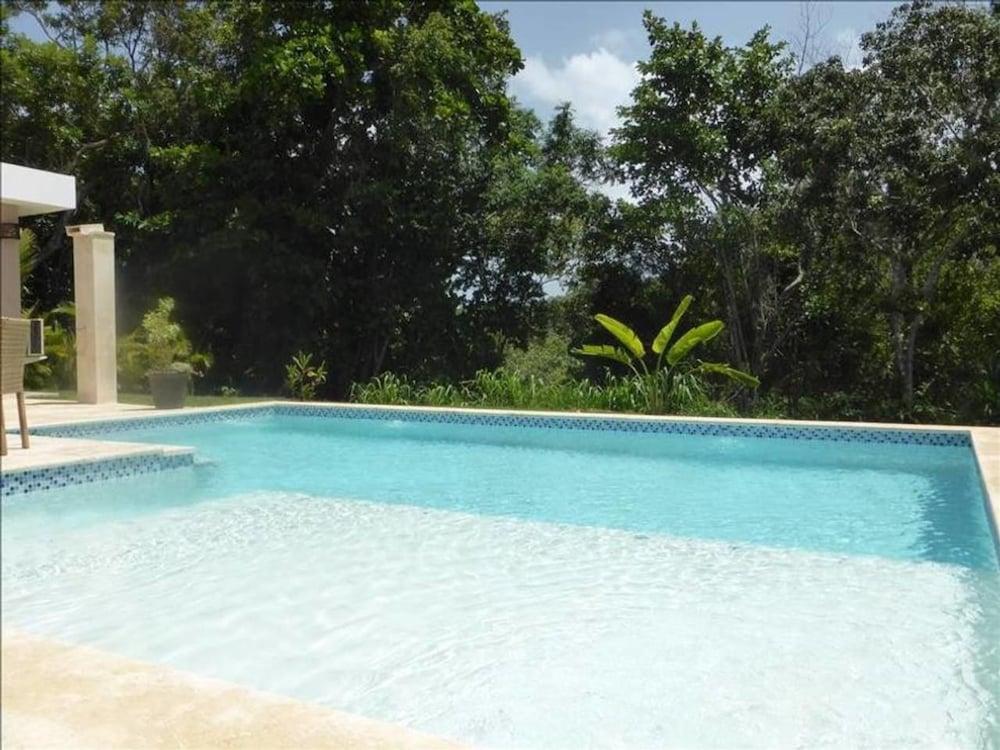 Fantastic 4 Bedroom Villa With Pool