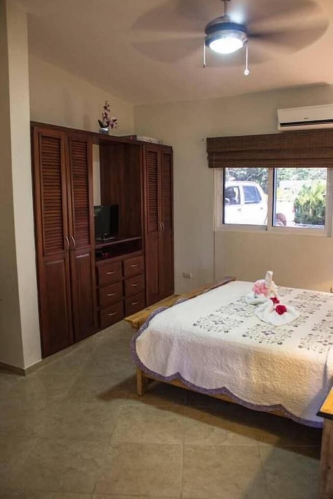 Fully Equipped 4 Bedroom Villa in Gated Community