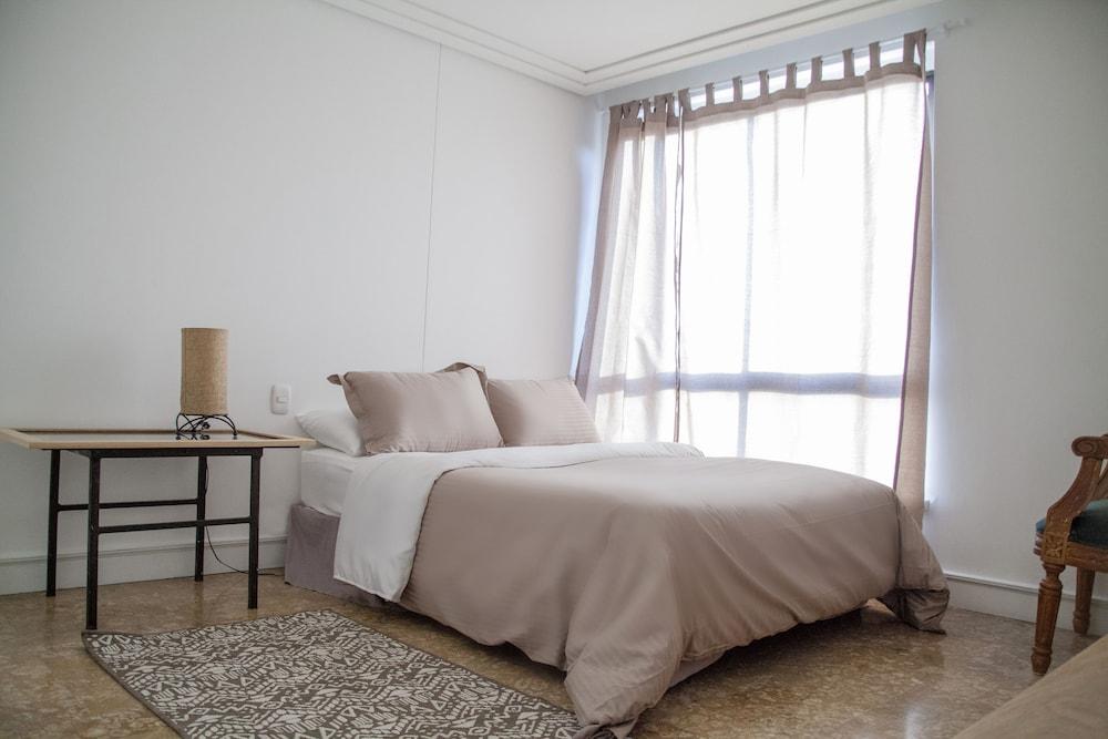 Large Apartment Poblado By Nomad Guru