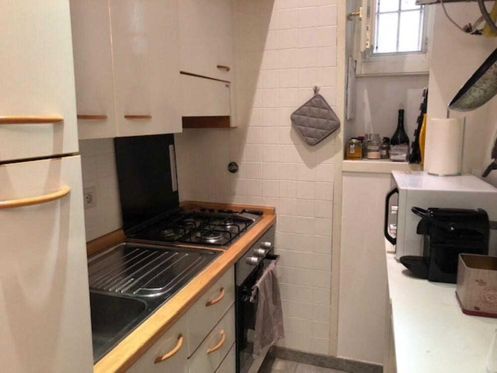 Piazza Testaccio Apartment