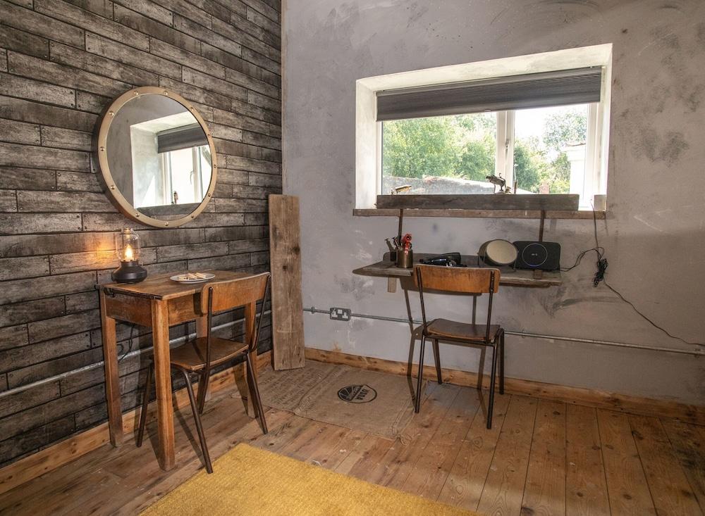 James Place @ Pontmorlais