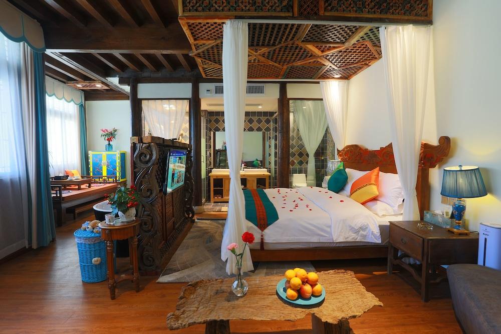 Hua Linglong Courtyard Inn