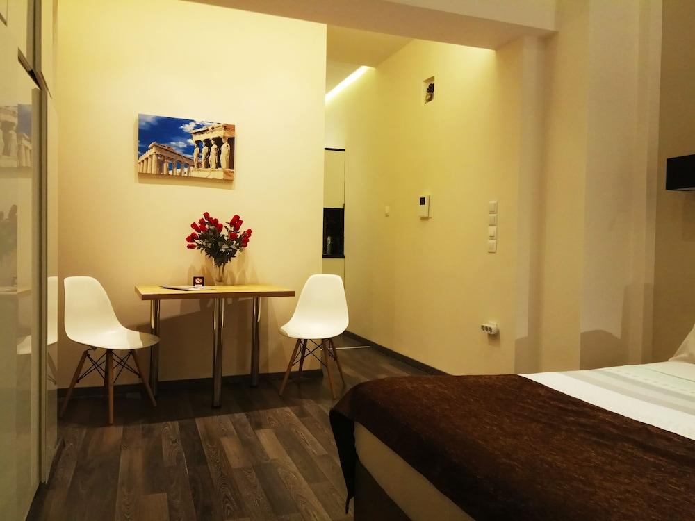 Athens Luxurious Suite 30