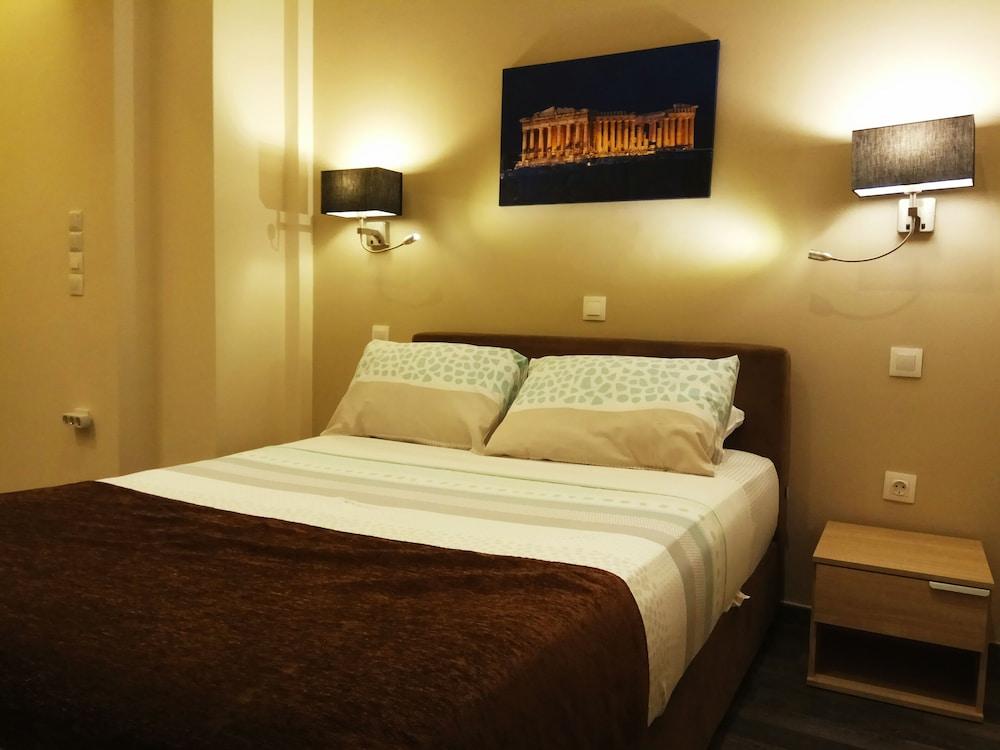 Athens Luxurious Suite 30