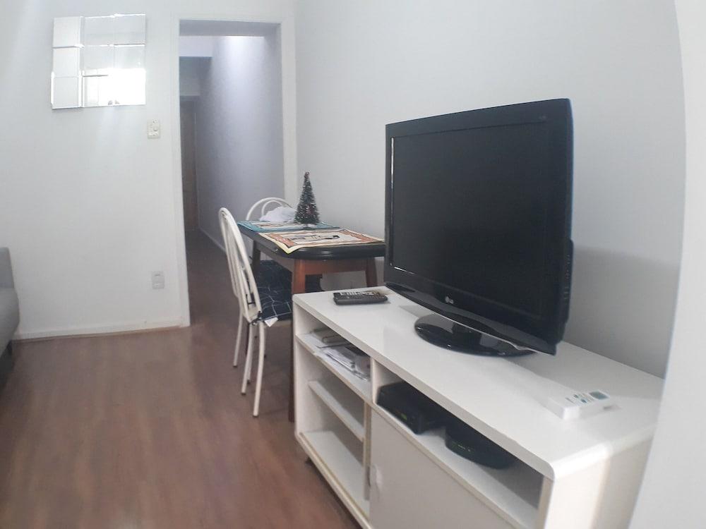 Gohouse - Ferreira 402