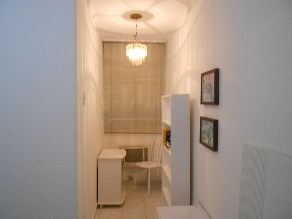 Gohouse - Elizabeth 203