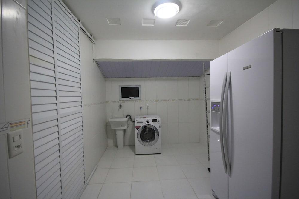 Gohouse - Visconde 206