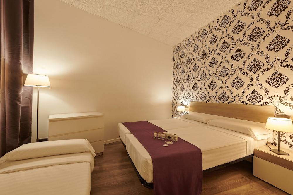 Hostal Mayerling Centro