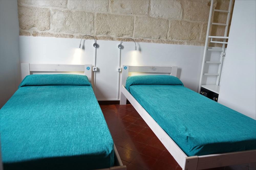 Hostel Menorca - Albergue Juvenil