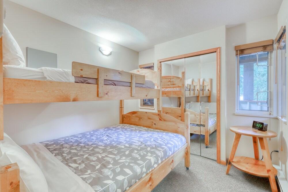 Stoney Creek Sunpath by Vacasa