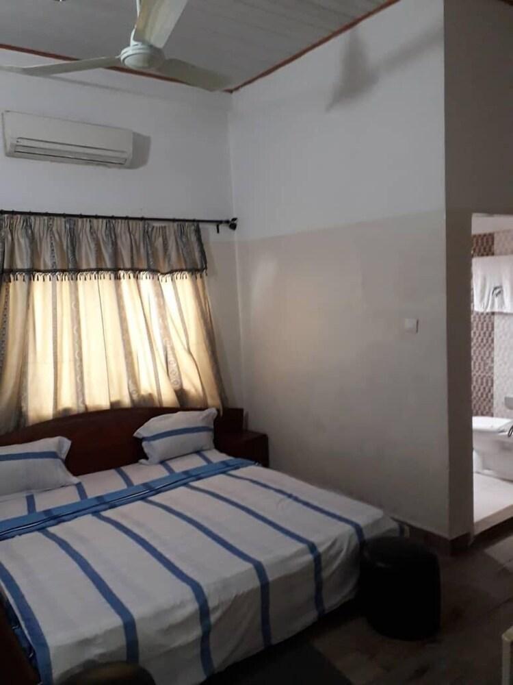 Résidence Hôtel Ifè Ola