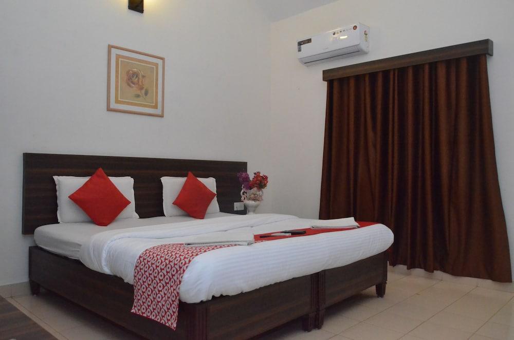 Senhor Angelo Beach Resort