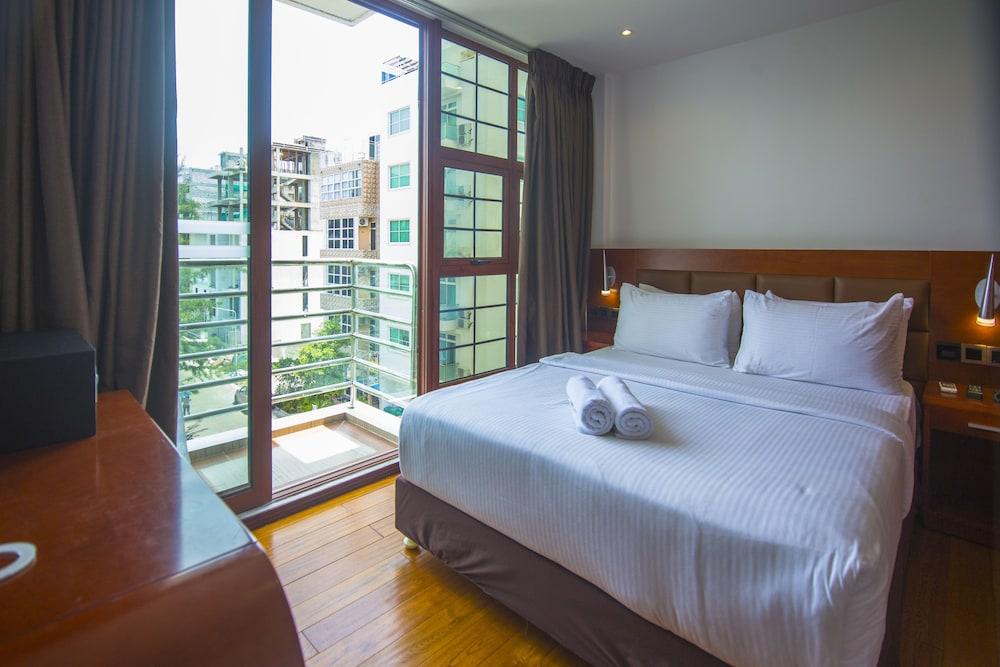 Tropicana Beach & Spa