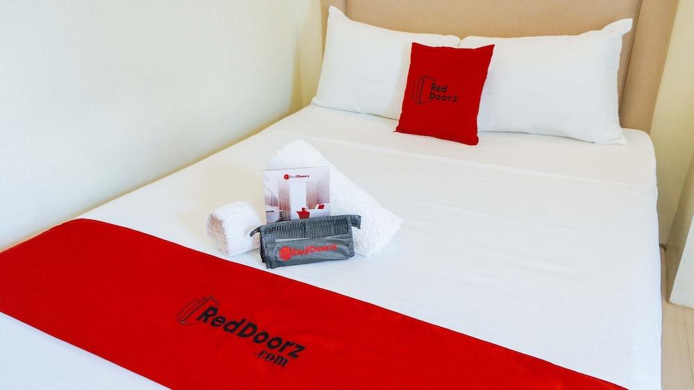 RedDoorz @ Dona Jacinta Basak Mandaue