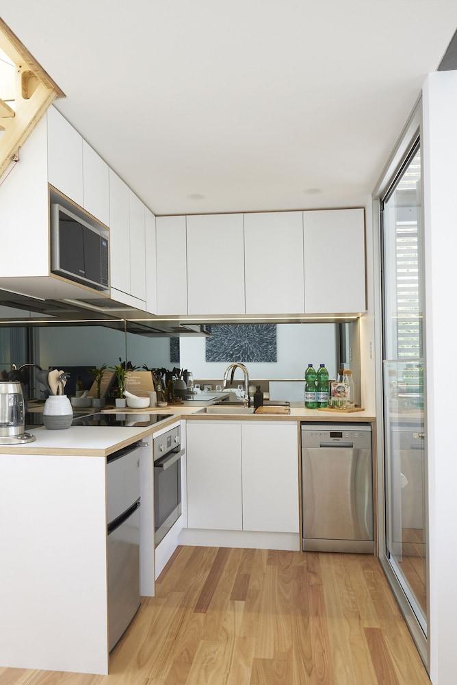 Studio Reuss - a City Retreat