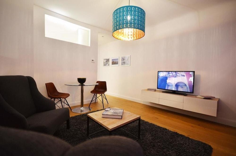 The Opera City Center Suite