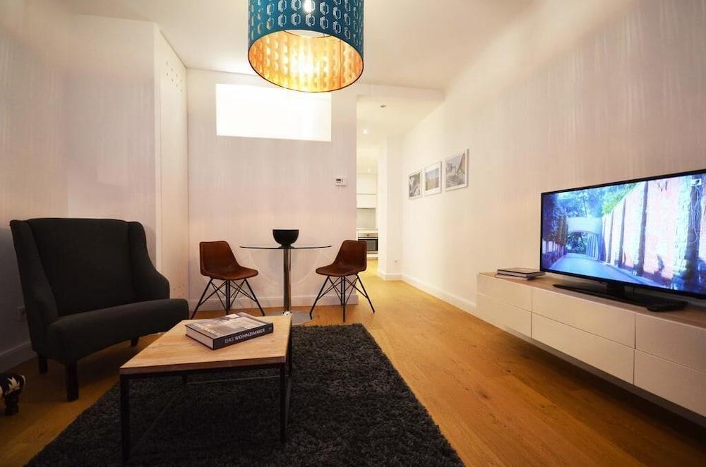 The Opera City Center Suite