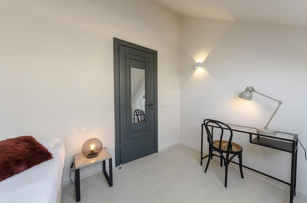 JOIVY The Private View