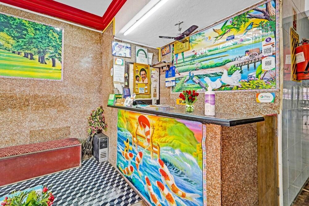 SPOT ON 45468 Kumarans Inn