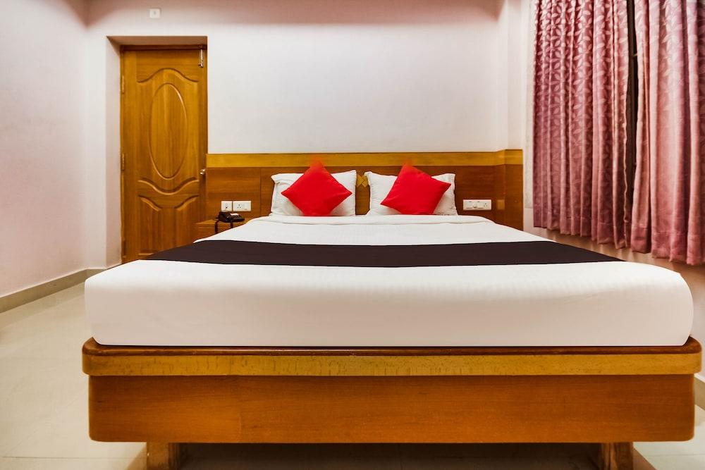 Capital O 49169 Hotel Raks