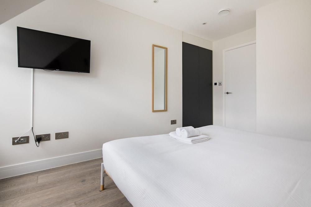 Hausd - Leicester Square