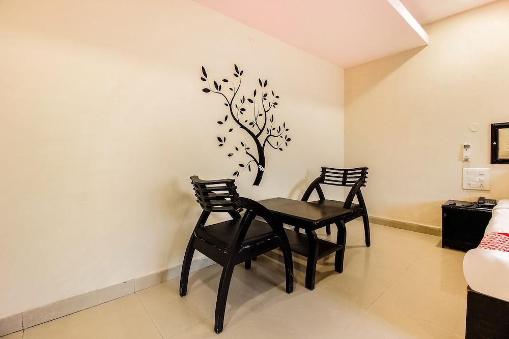 OYO 46806 Sg Comforts