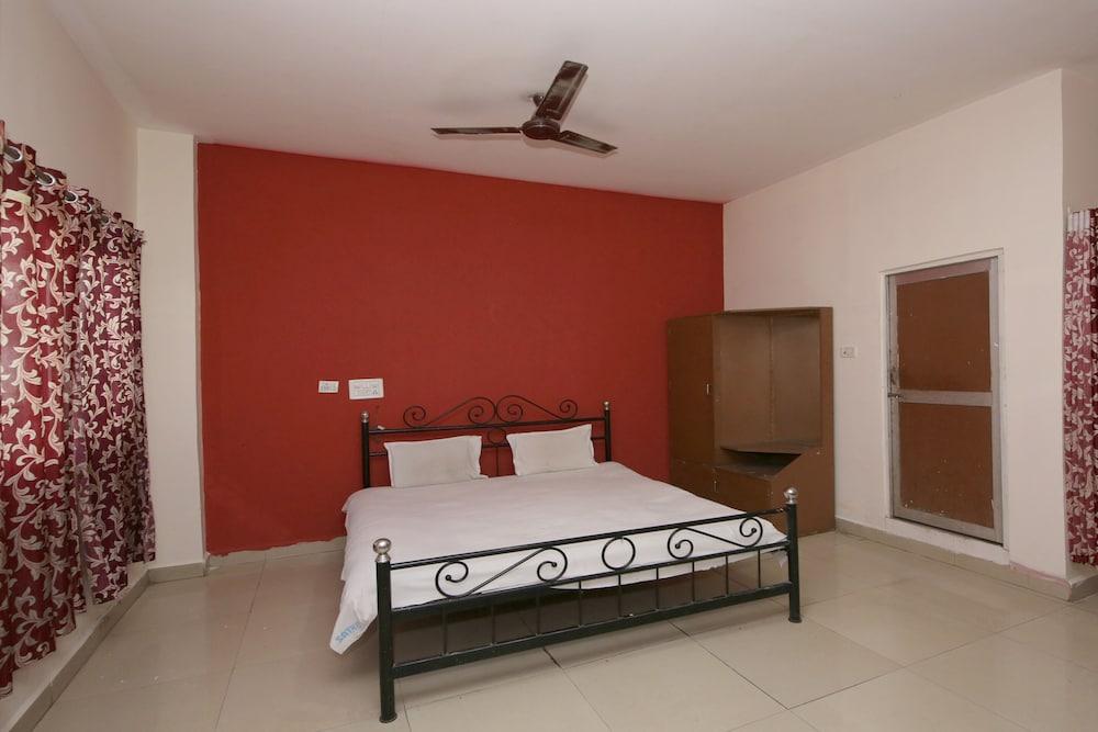 SPOT ON 44921 Hotel Satkar