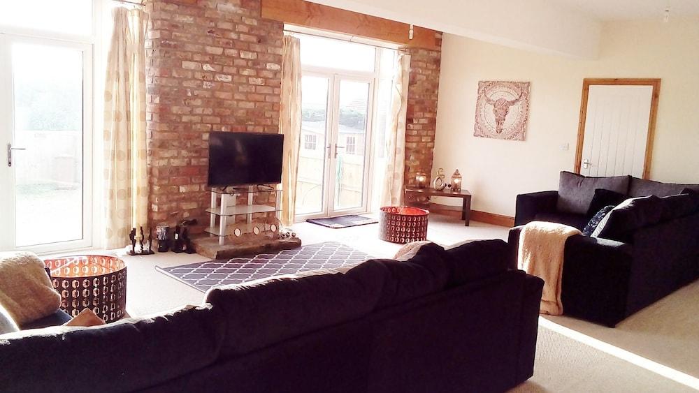 Coach House Cottages