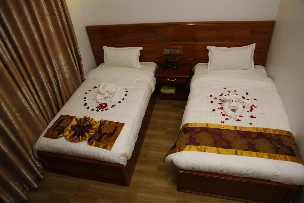 Mandalar May One Hotel