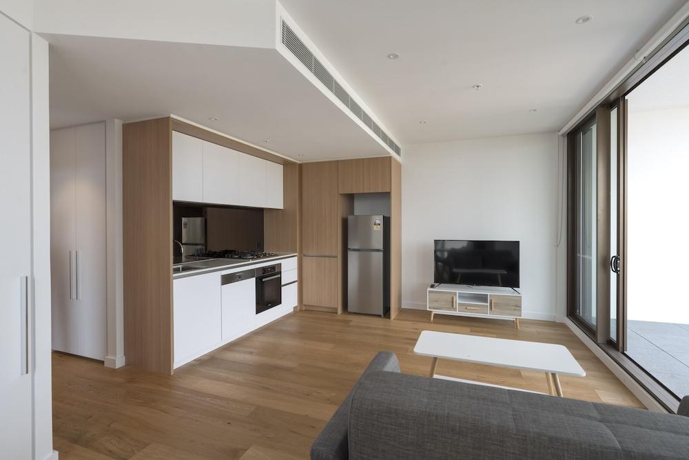 Modern Apartment in Darling Harbour