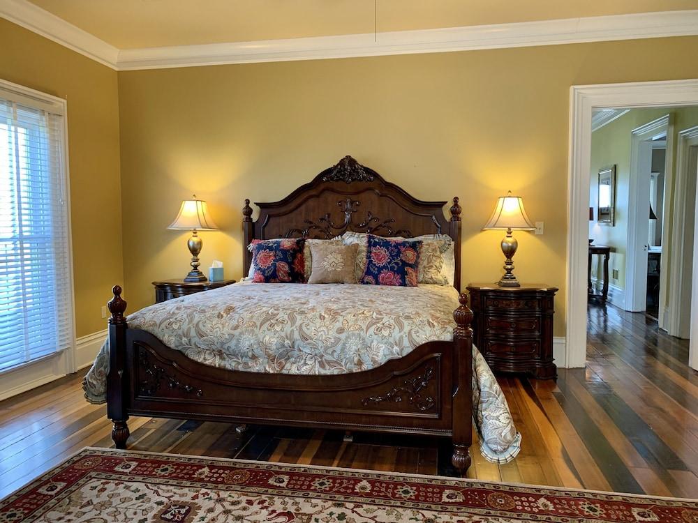 Wildflower Ranch Inn