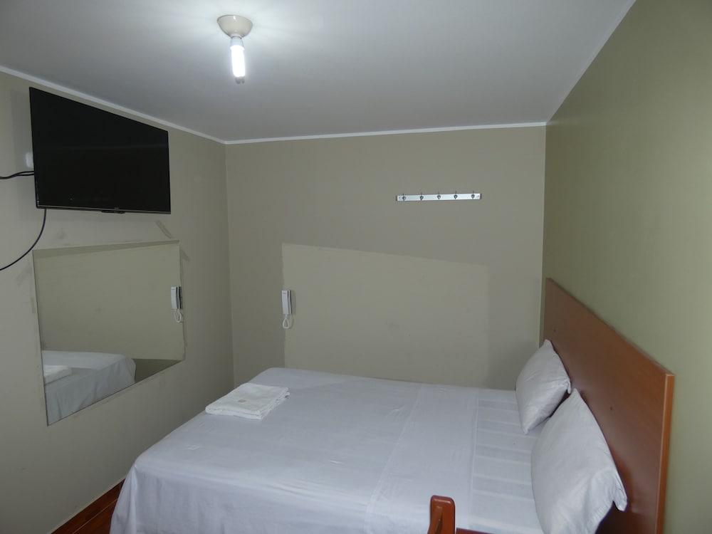 Hospedaje El Delfín