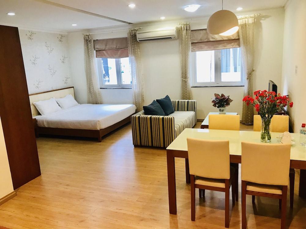 Lila Luxury Hotel & Apartment