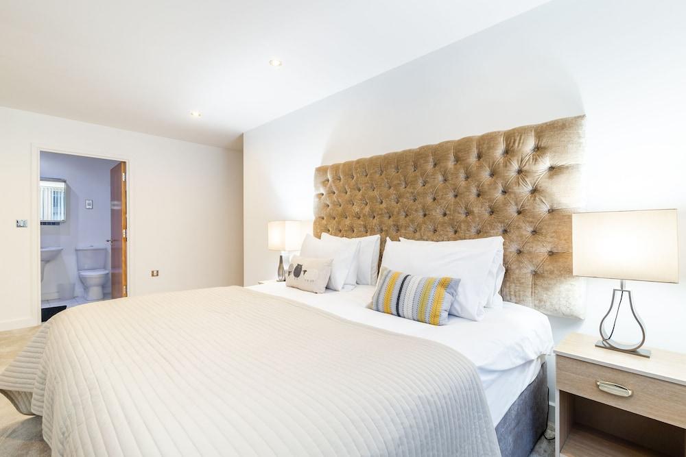 Waterside Bliss  Austin David Apartments