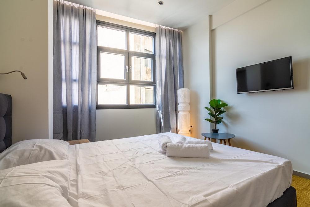 Plenty Apartments -Ares