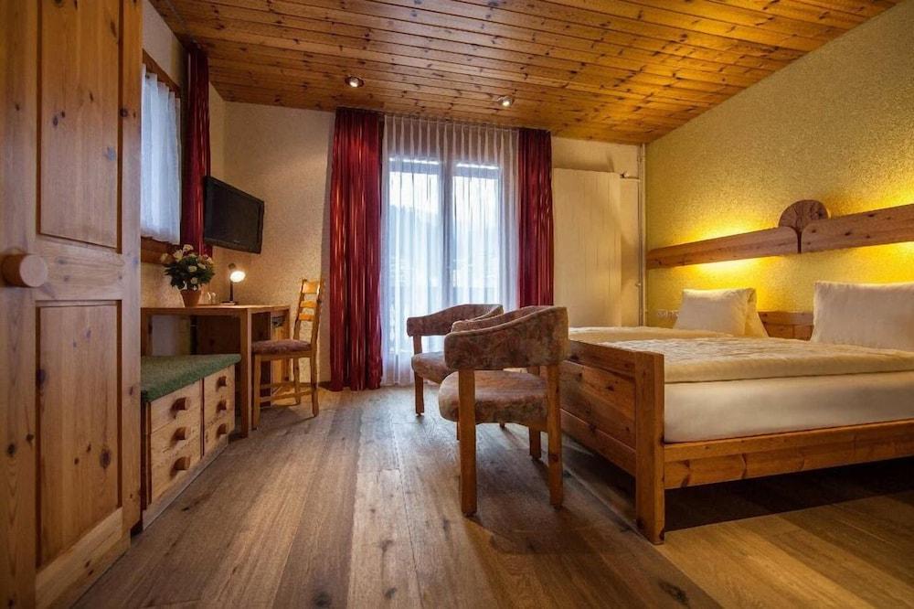 Hotel Astoria Superior