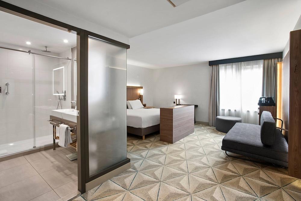 Courtyard by Marriott Paris Porte de Versailles