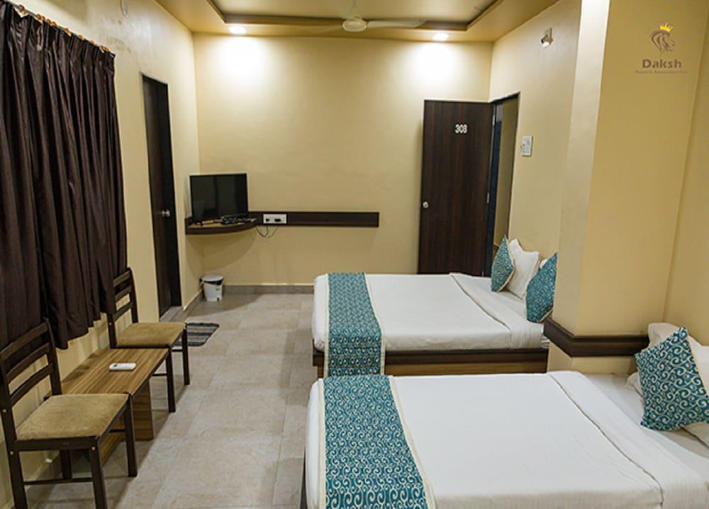 Hotel Daksh