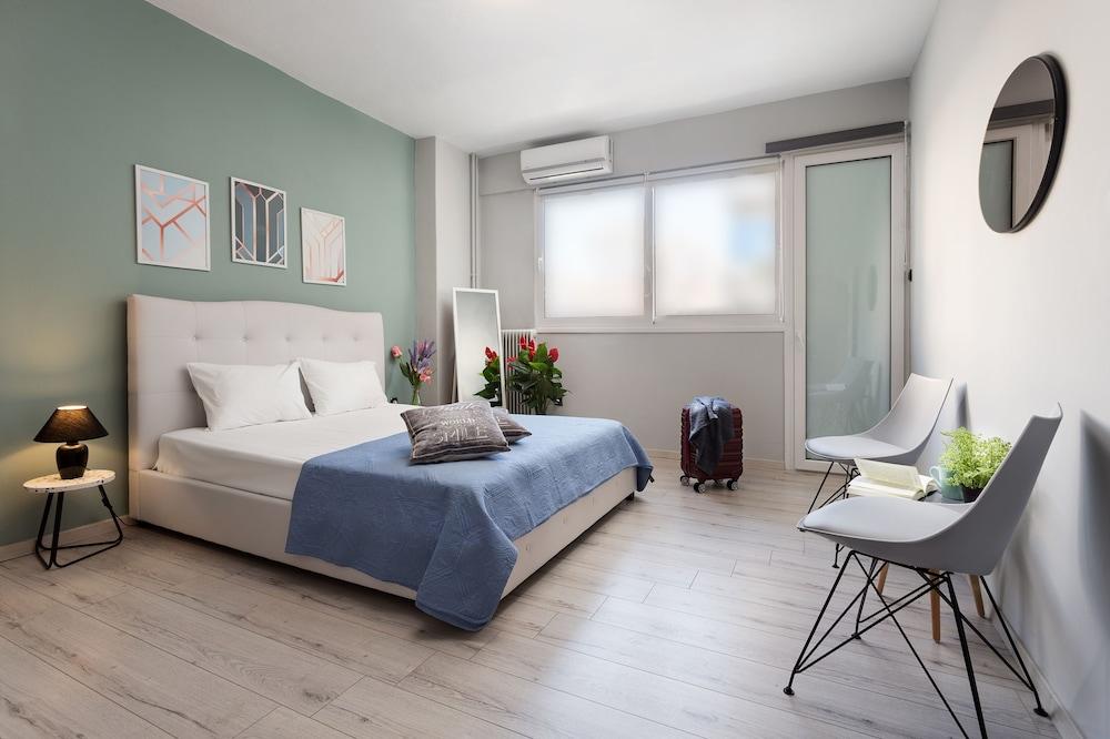 Premium Homes by Athens Stay