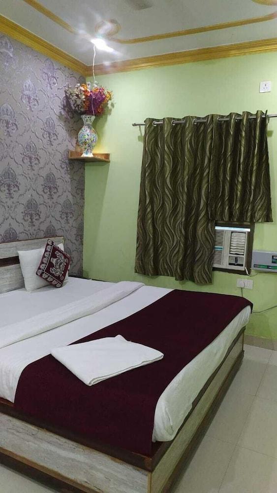 ADB Rooms Mahaveer International