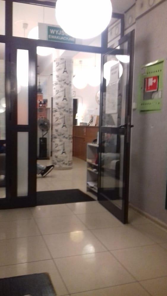 Honey Hostel Centrum