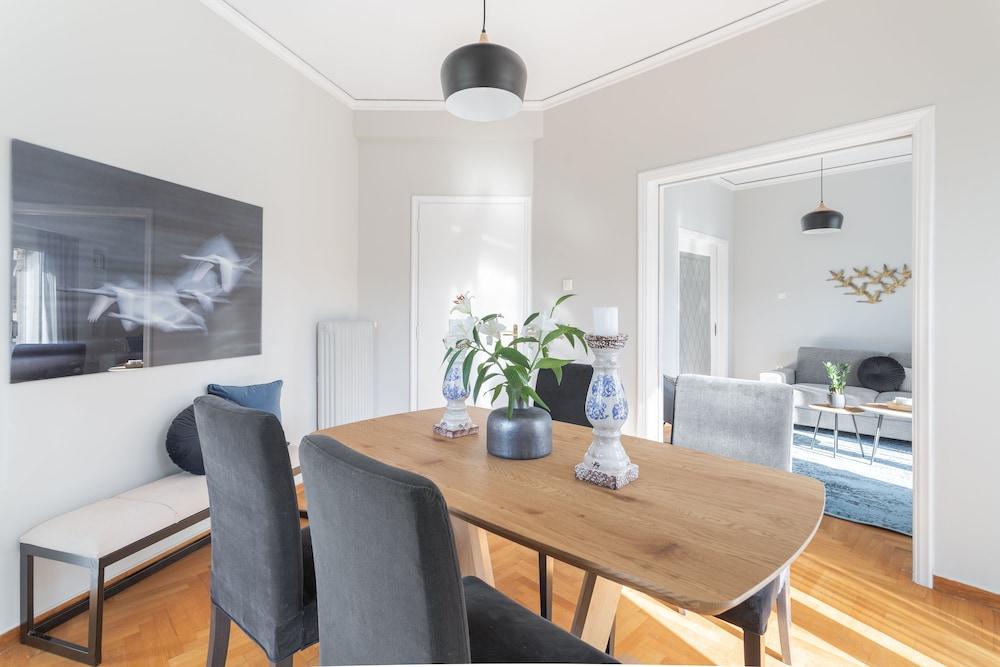 Sun splashed sanctum balconies Acropolis