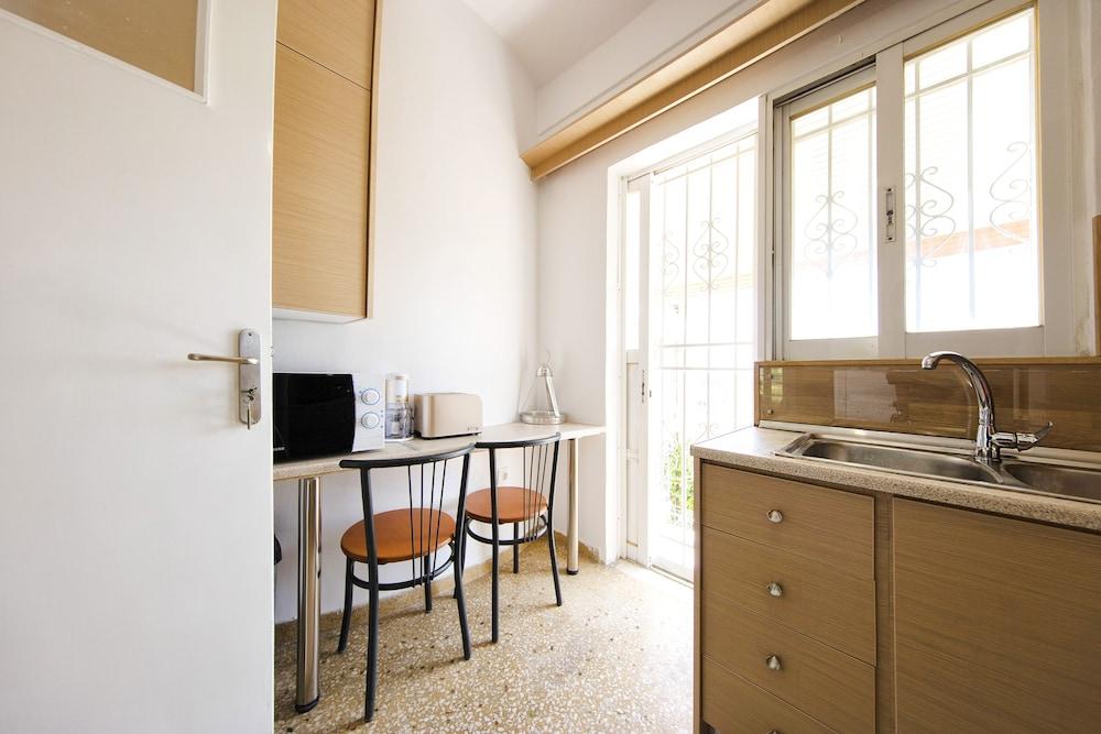 Acropolis Hillside Escape - Sea & Nature View