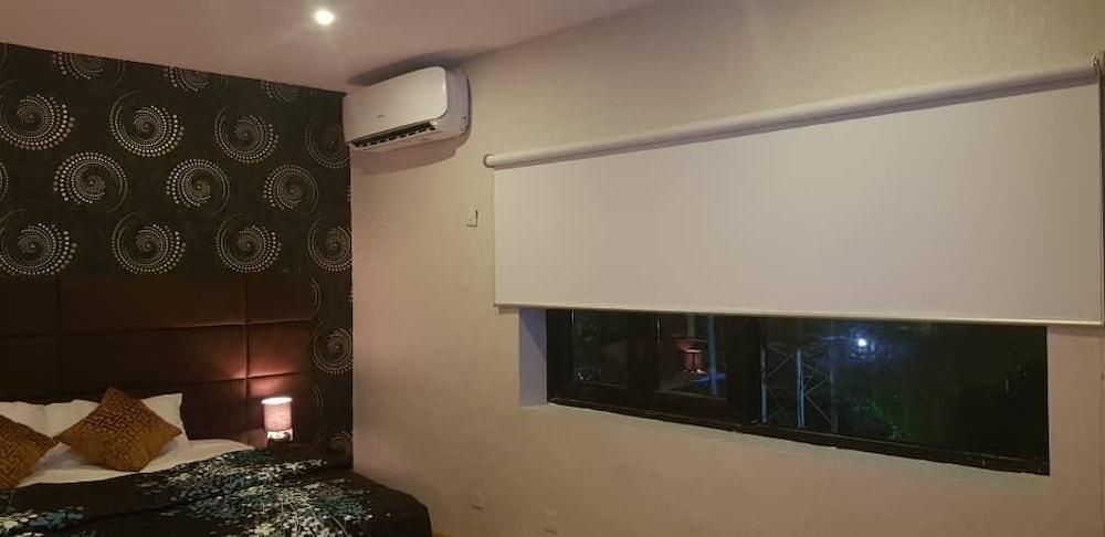 Bamboo Lounge and Guesthouse