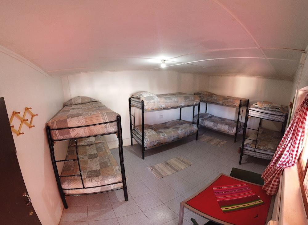 Hostal Covaine - Hostel