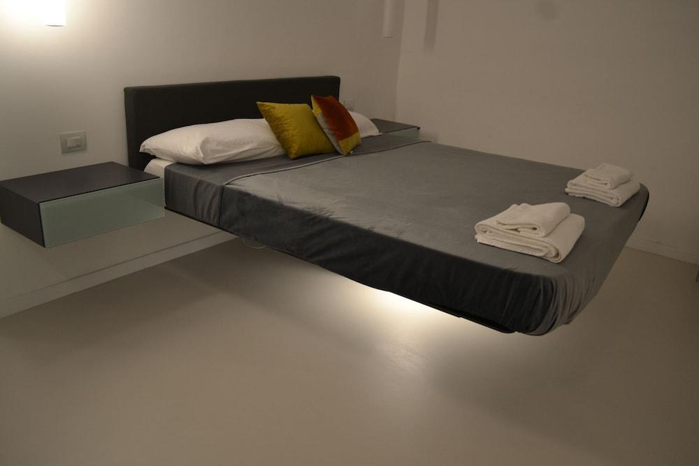 Corte Cairoli B&B and Suite