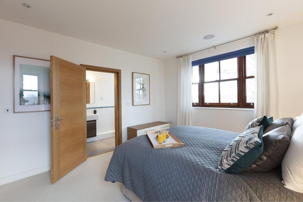 Hampden Apartments - The Henry