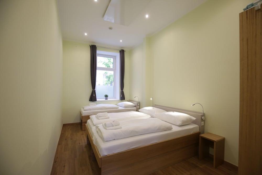 Vienna Gold Apartments