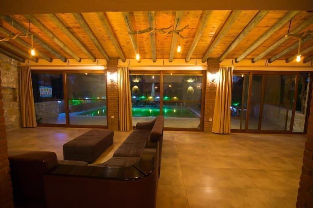 Mountain Hut Akyaka 2